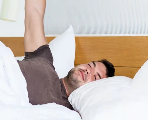 Sleep Tips from a Wauwatosa Chiropractor to Prevent Neck Pain